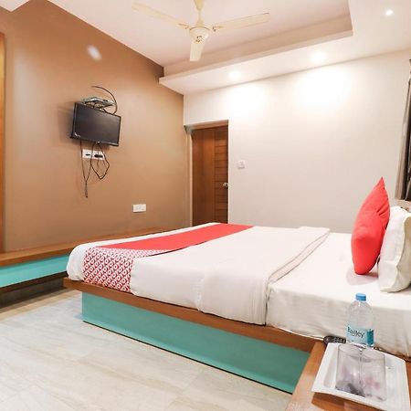 Ayodhya Oyo 26781 Hotel Raghupati מראה חיצוני תמונה