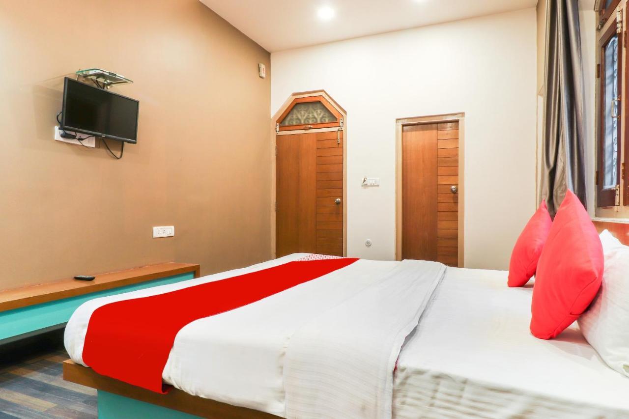 Ayodhya Oyo 26781 Hotel Raghupati מראה חיצוני תמונה