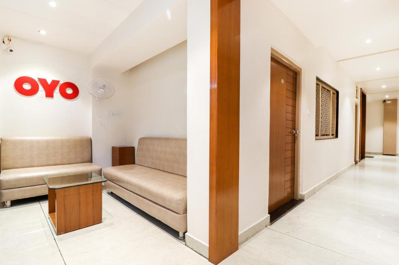 Ayodhya Oyo 26781 Hotel Raghupati מראה חיצוני תמונה