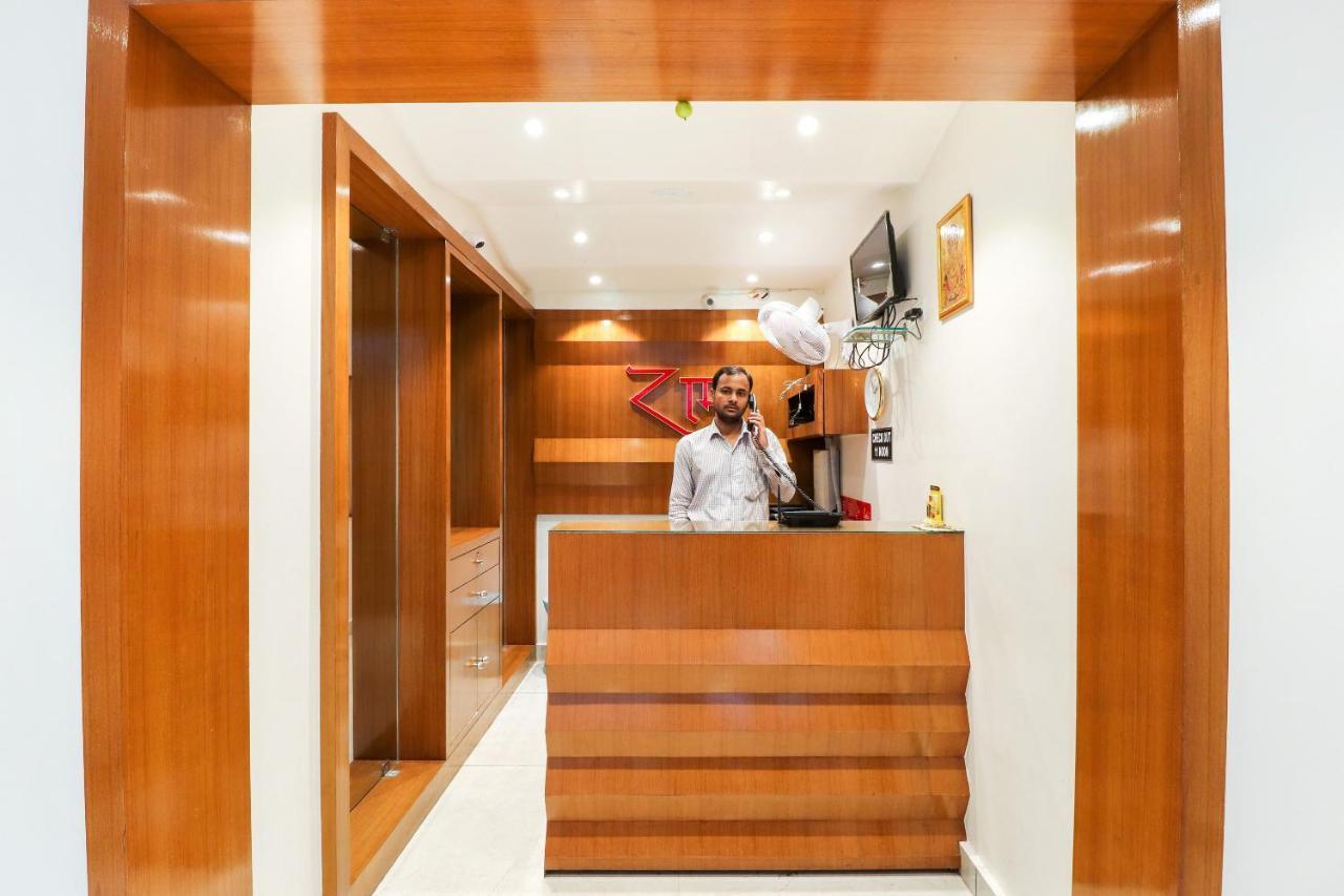 Ayodhya Oyo 26781 Hotel Raghupati מראה חיצוני תמונה